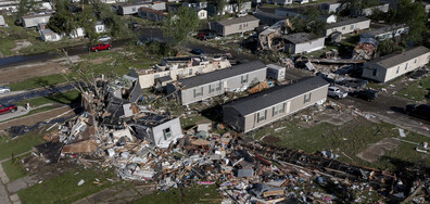 Най-малко един човек загина след силни бури в САЩ (ВИДЕО)