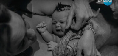 Хилари Дъф роди четвъртото си дете във вана