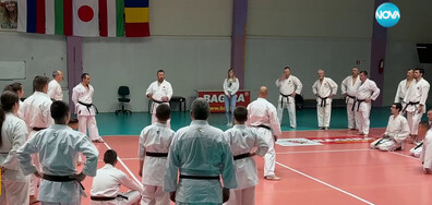 Японски световен шампион по карате пристигна в Казанлък, за да обучава родни таланти