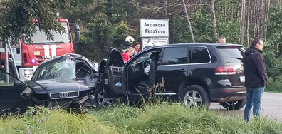 След катастрофата с кола на НСО: Проверяват асфалтиран участък от пътя край Аксаково