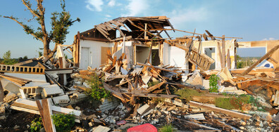Благородство по време на бедствие: Ресторантьор от Тексас раздаде стотици бургери безплатно след торнадото