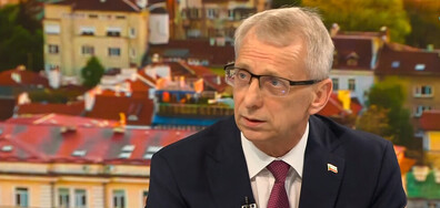 Николай Денков: Политиците трябва да бъдат там, където има проблеми