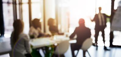 Анализ: Пет поколения работят заедно, населението в трудоспособна възраст е намаляло с 19,1%