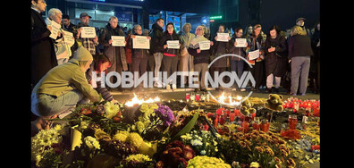 Демонстрация в Нови Сад в памет трагедията, отнела 14 живота