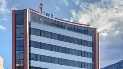 iBank засилва екипа си с двама опитни лидери