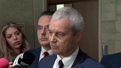 Костадин Костадинов: Борисов в момента е младши партньор на Пеевски