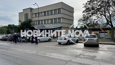 Акция в Долна Оряховица: Арестуваха мъж с дрога пред семейството му (СНИМКИ)