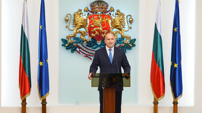 Румен Радев поздрави новоизбрания президент на Румъния, покани го на визита у нас