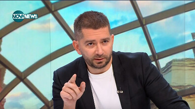 Слави Василев: Радев успя да мобилизира правителството и обществото, за да се заговори за ефектите от приемането на еврото