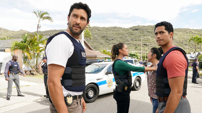 Екипът на „Военни престъпления: Хавай" разследва убийство на имитатор