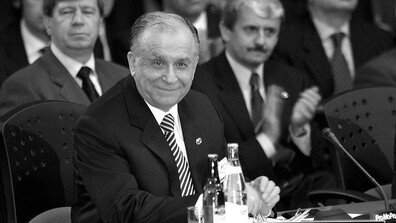 Бившият президент на Румъния Йон Илиеску почина на 95-годишна възраст