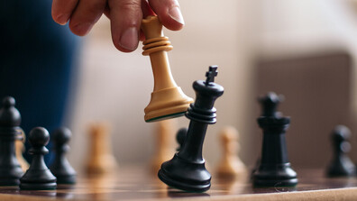 Шахматно чудо: 11-годишно момиче оглави националната ранглиста на Великобритания