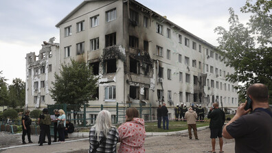 Седем убити, включително две деца, при въздушни удари по Харков