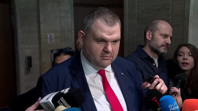 Пеевски: До понеделник ГЕРБ ще реши какво ще се случи с кабинета. Радев трябва да подаде оставка