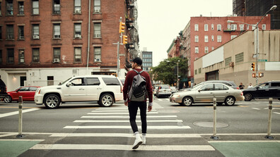 Как една 15-минутна разходка без прекъсвания подобрява сърдечното здраве