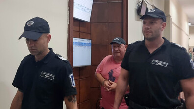 Пуснаха под гаранция мъжа, сочен за собственик на нелегалните домове в Ягода