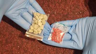 Трима задържани за разпространение на наркотици в София (СНИМКИ)