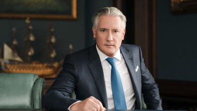 Председателят на КРИБ Кирил Домусчиев отговаря на депутата от БСП Драгомир Стойнев за данък дивидент