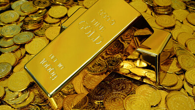 Французин откри златно съкровище на стойност 800 000 долара в градината си