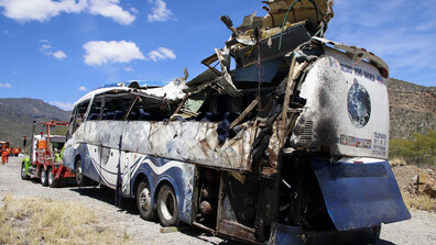Най-малко 37 души загинаха при катастрофа с автобус в Перу (ВИДЕО+СНИМКИ)