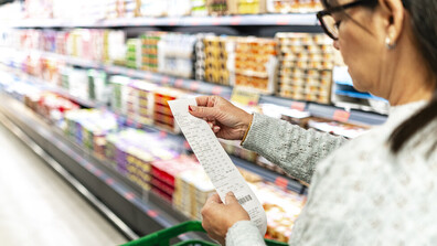 КНСБ: Основните продукти не са поскъпнали значително