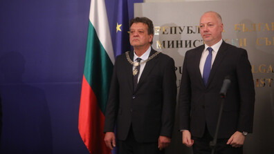 Премиерът връчи наградата „Св. Паисий Хилендарски” на проф. Христо Йоцов