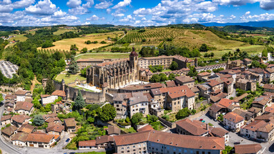 Кое е градчето, което французите харесват най-много в страната си (СНИМКИ)