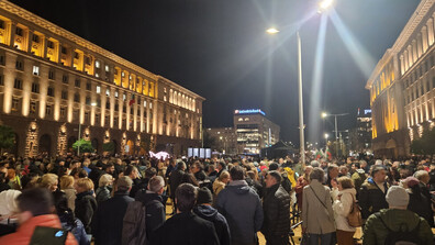 Протести в София, Варна И Пловдив срещу задържането на Благомир Коцев и Никола Барбутов