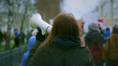 Служители на НОИ излизат на протест