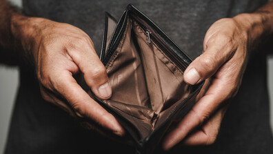 Евростат: Всеки пети българин е в риск от бедност, доходите растат бавно