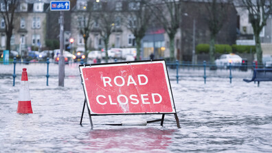 Тежки наводнения и свлачища в Западна Гърция, на о. Корфу затвориха училища