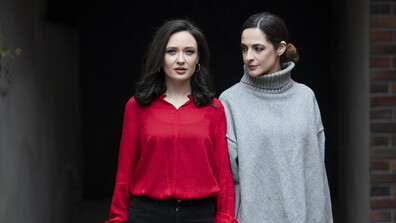 Майка и дъщеря с фатален сблъсък в „Клетката“