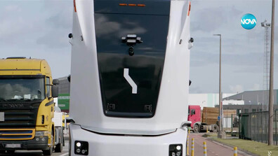Изкуствен интелект на пътя: Камиони без шофьори вече се движат в Швеция