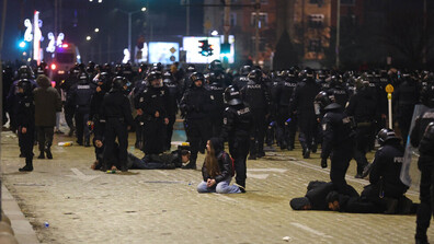 Мерките на задържаните на протеста: Прокуратурата иска постоянен арест за петима и пуска още толкова