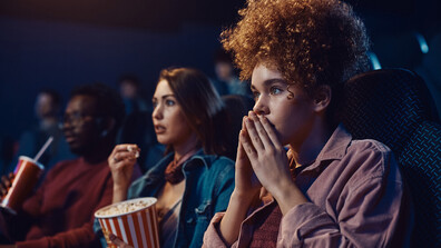 Новo изследване: Мозъкът „симулира“ докосване, когато виждаме сцени на насилие във филми