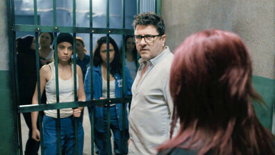 Революция и зрелищен финал в „Клетката“