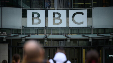 „Би Би Си“ призова американски съд да отхвърли иска на Тръмп за 10 млрд. долара