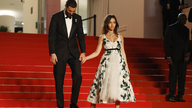 Бензема нае Лувъра за 12 000 евро за среща с приятелката си