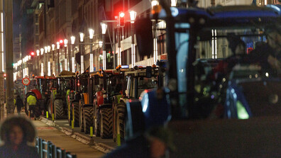 Български фермери - част от многохиляден протест в Брюксел (ВИДЕО)