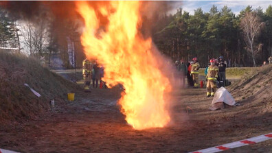 Полша започна военни учения за цивилни граждани срещу руската заплаха