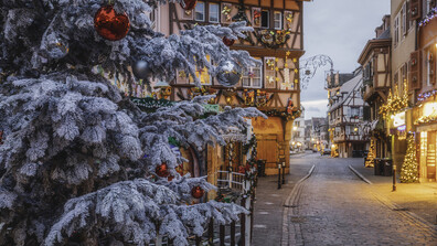 Градчета във Франция взимат мерки, за да се справят с огромния наплив от туристи по празниците (СНИМКИ)