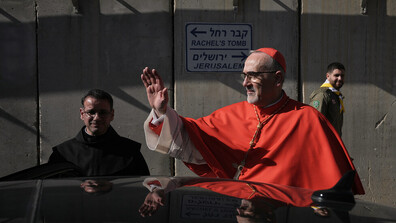 Латинският патриарх на Йерусалим поведе традиционната процесия към Витлеем (ВИДЕО+СНИМКИ)