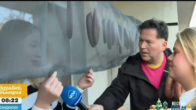 Традиции в Студентски град: Защо две момичета сушат суджуци на балкон в общежитие