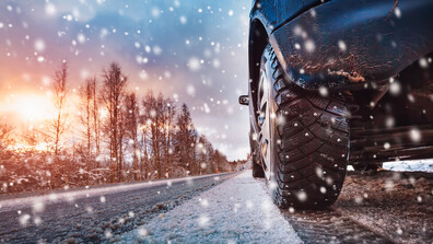 София в зимни условия: Пътищата се обработват срещу заледяване