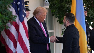 Срещата Тръмп-Зеленски в "Мар-а-Лаго" - трета между двамата лидери за година