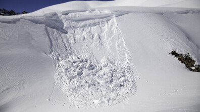 Висока лавинна опасност в Пирин