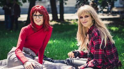 Яна Маринова и Луиза Григорова са непредсказуем тандем в „Диви и щастливи“ по NOVA