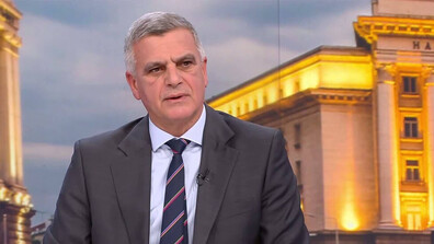 Стефан Янев: Партиите не са готови за избори, нужни са нови политики