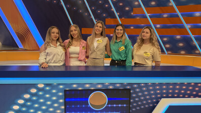 Блондови срещу Петрови в "Семейни войни"