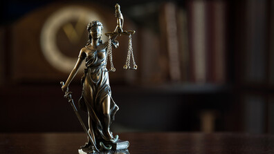 Повдигнаха обвинения на двама души за катастрофата, при която загина 18-годишната Андреа